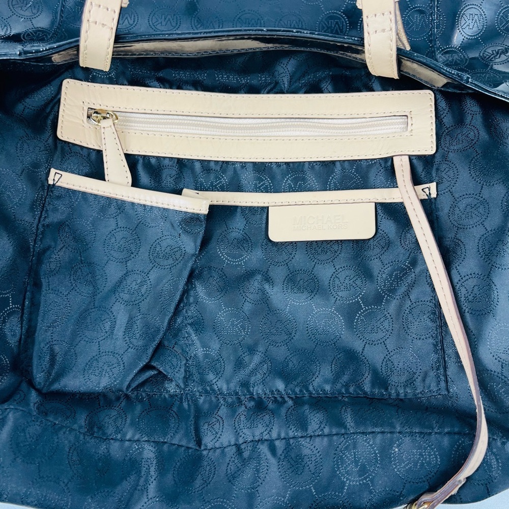 Michael Kors Jet Set Tote Black Patent Leather MK Logo Large Dust Bag Included - Picture 13 of 16